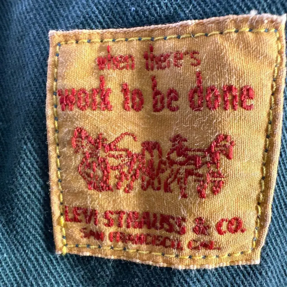 Levi's Classic Worker Overshirt in Green Garment Dye - Picture 9 of 13